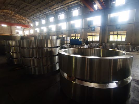 열처리 QT 단조강 링, 치수 정확성 제공 1000~7800mm, 구조 및 중장비 산업에 이상적